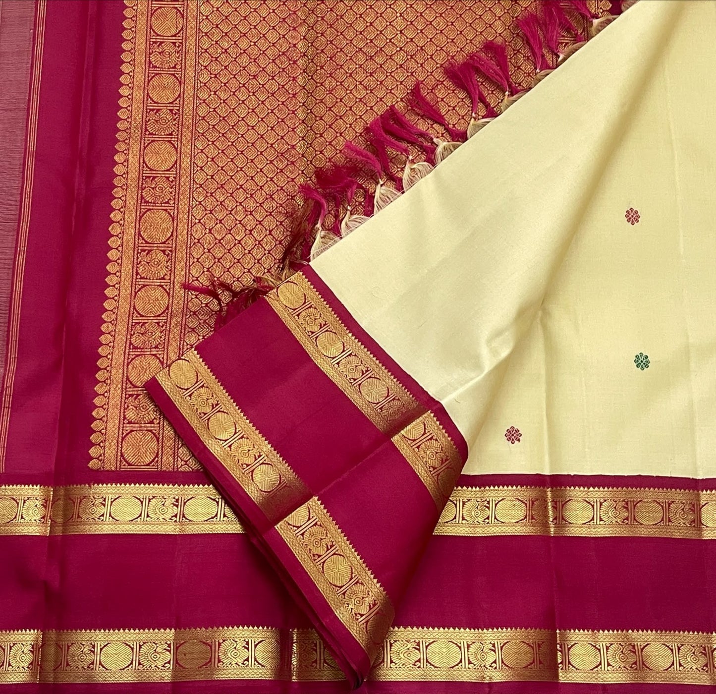 Butter Cream Ivory Handwoven Pure Silk Kancheepuram Rettapet Saree with Raspberry Magenta Zari Border