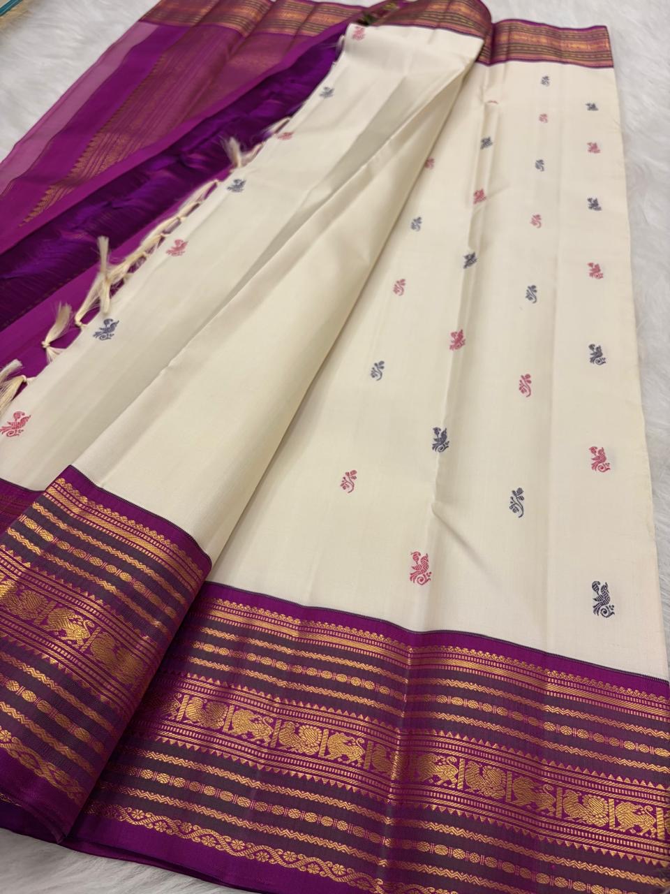 Warm Ivory Pure Silk Kanchipuram Varisaipet Saree with Vadamalli Purple Border