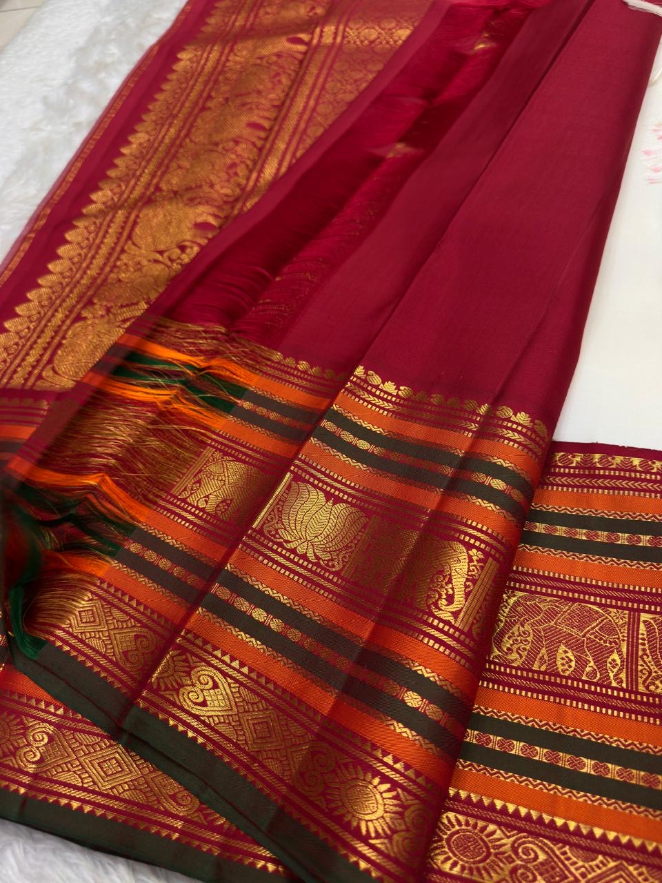 Ivory and Maroon Handwoven Pure Silk Kanjipuram Saree with Maanga Butta and Varisaipet Mubbagam Border