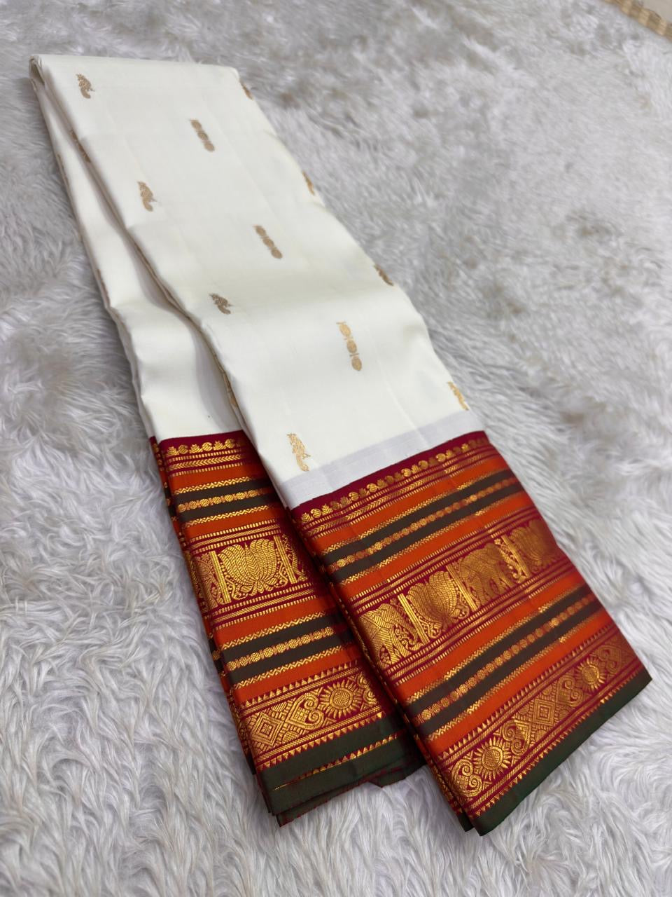 Ivory and Maroon Handwoven Pure Silk Kanjipuram Saree with Maanga Butta and Varisaipet Mubbagam Border