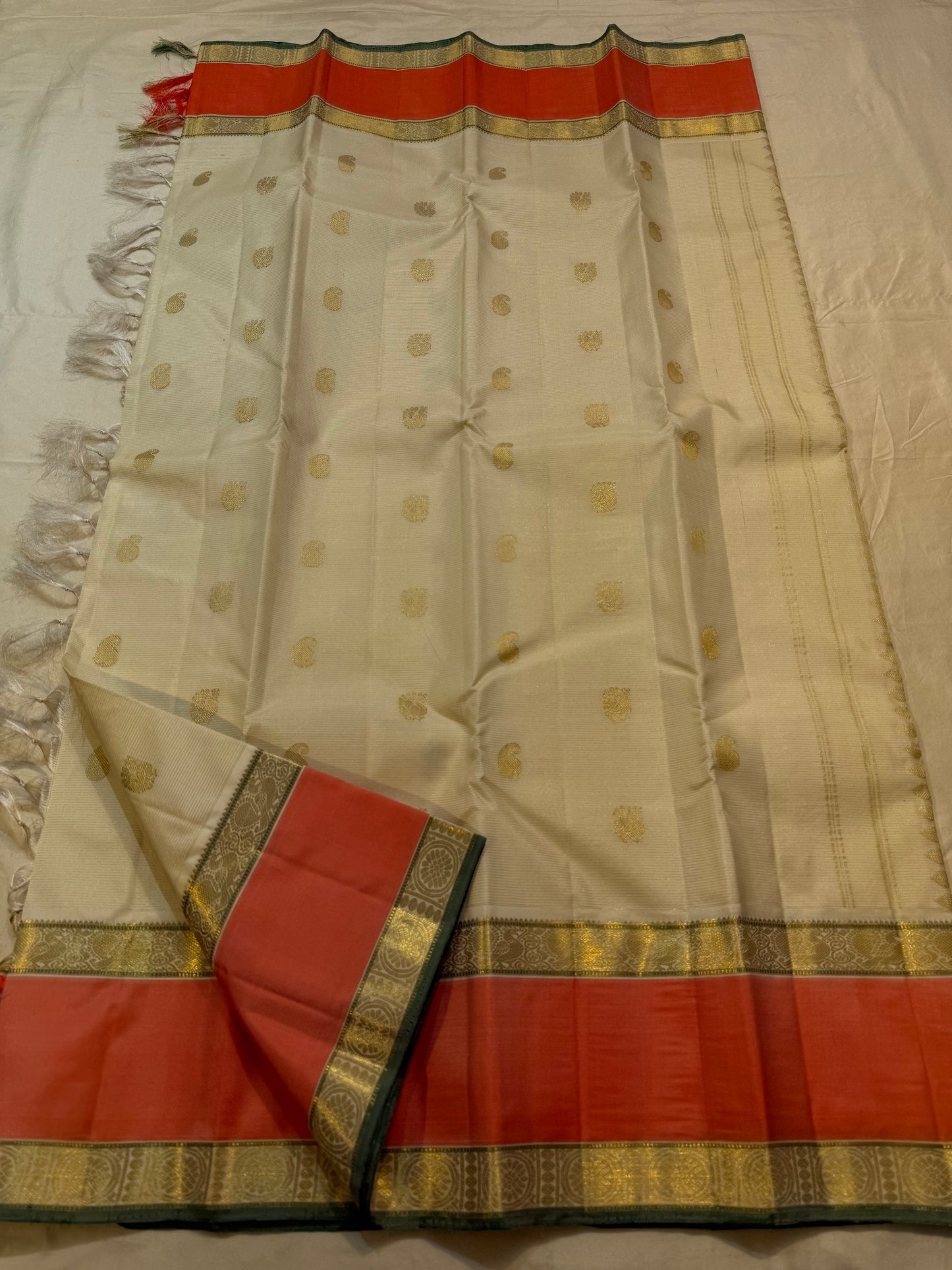 Gold zari maanga paisley butta detail on off white pure silk Kanjivaram saree body — Idam Living