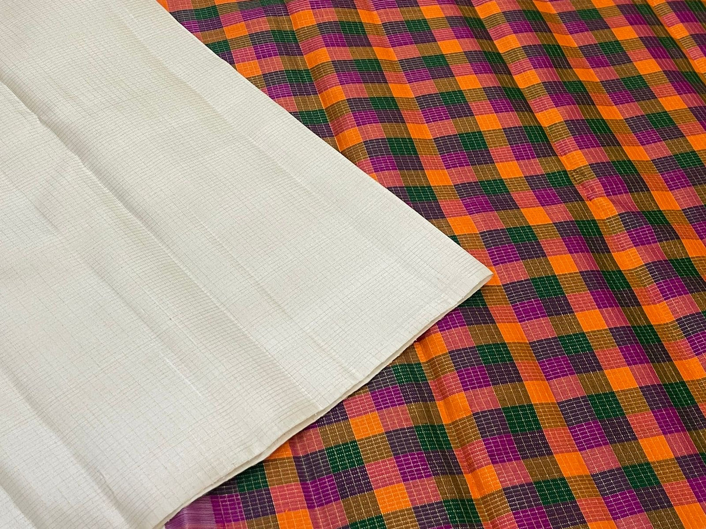 Ivory Handwoven Pure Silk KanchiPattu Saree with Zari Kattam Body and Paalum Pazhamum Pallu