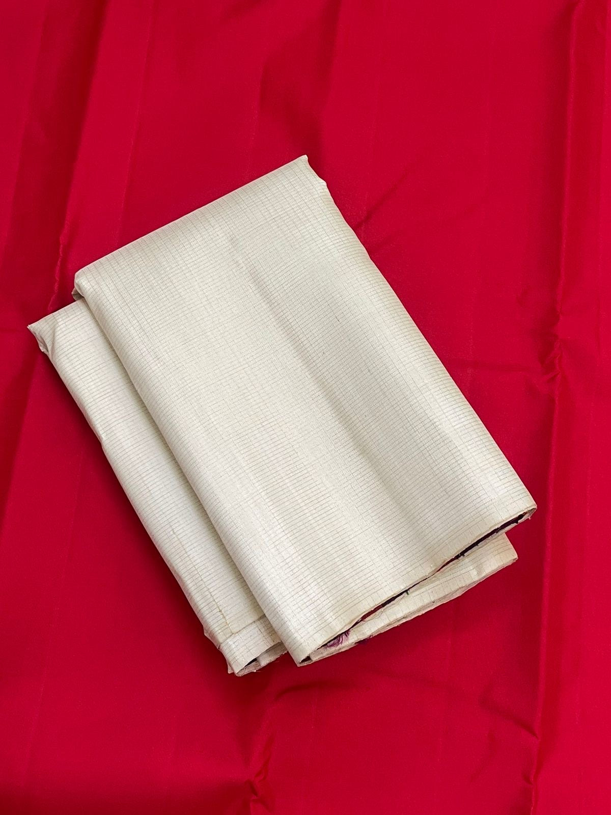 Ivory Handwoven Pure Silk KanchiPattu Saree with Zari Kattam Body and Paalum Pazhamum Pallu