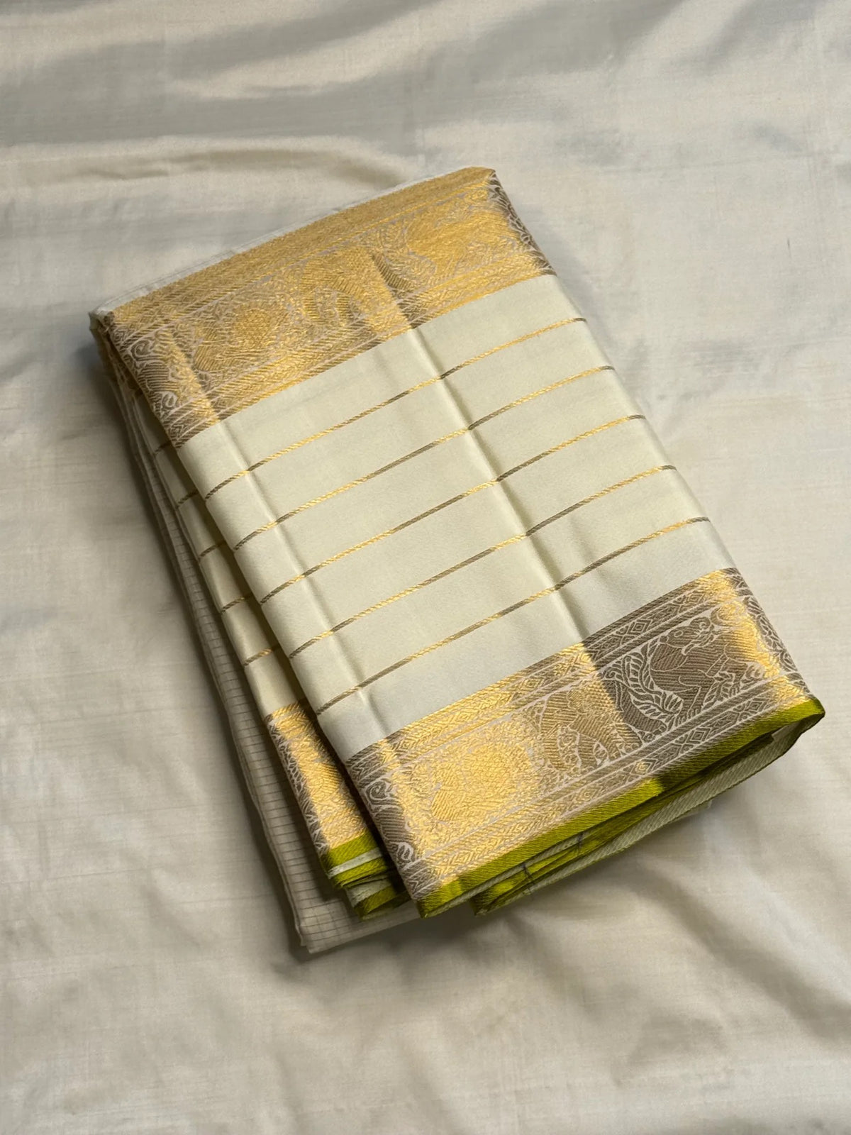 Ivory Handwoven Pure Silk Kancheepuram Zari Kattam Saree with Fresh Green Selvedge