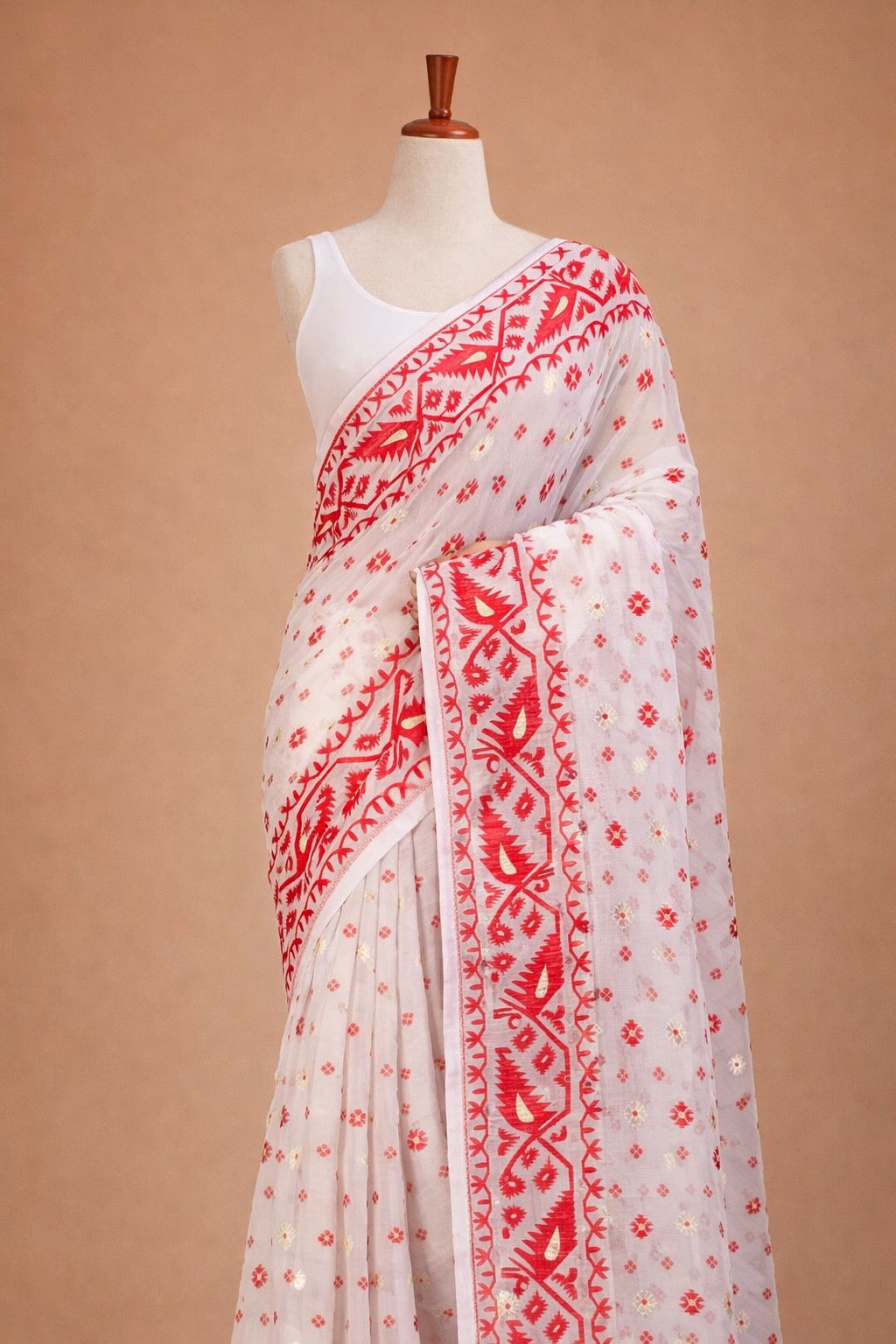 jamdani cotton silk saree red border detail intricate handloom weaving