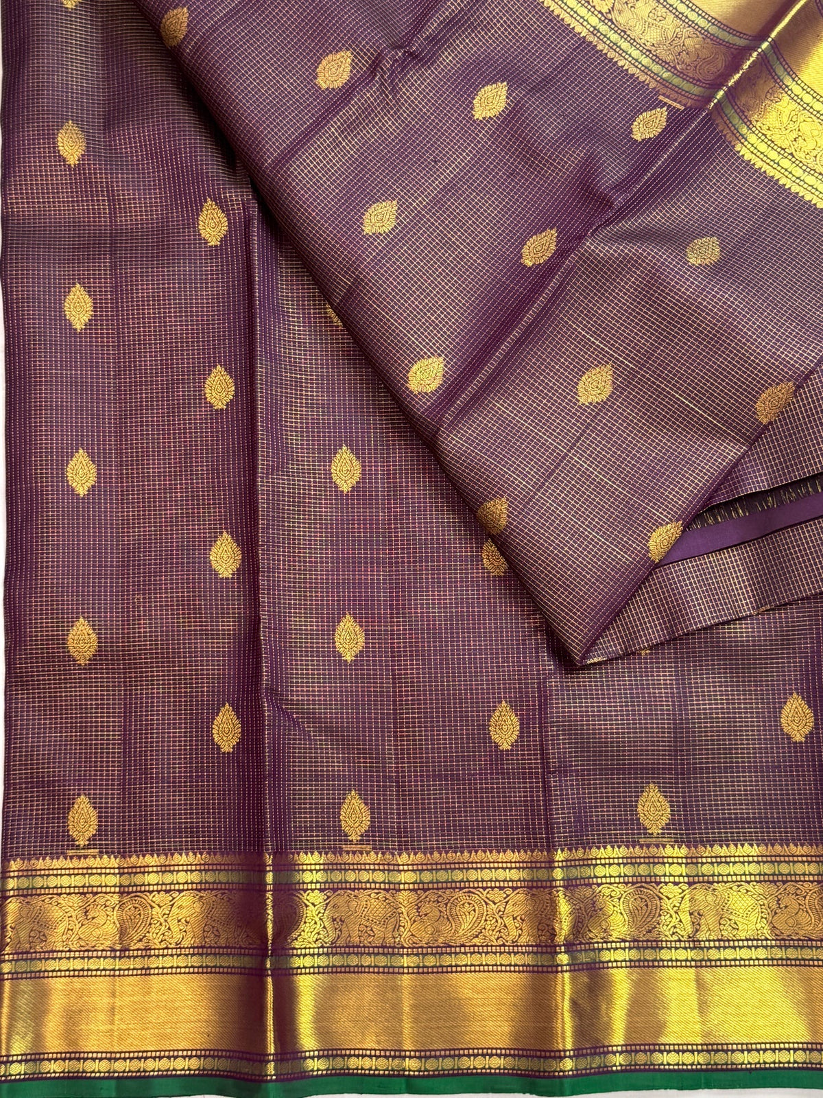 Sona rupa silver and gold zari pallu of jamun purple Kanchipuram silk saree