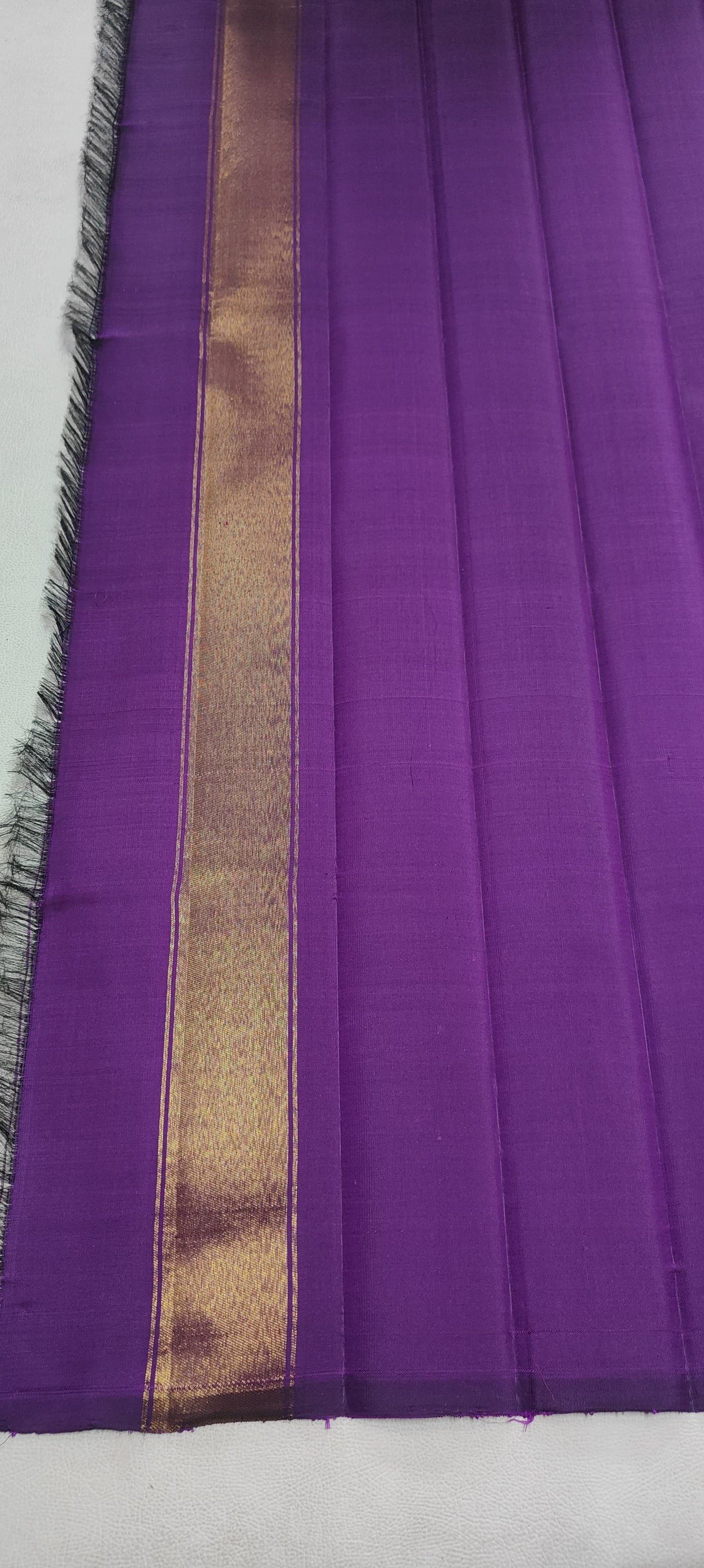 Kadambam Purple Handwoven Pure Silk Kanjeevaram Saree with antique gold zari in  Ettukol