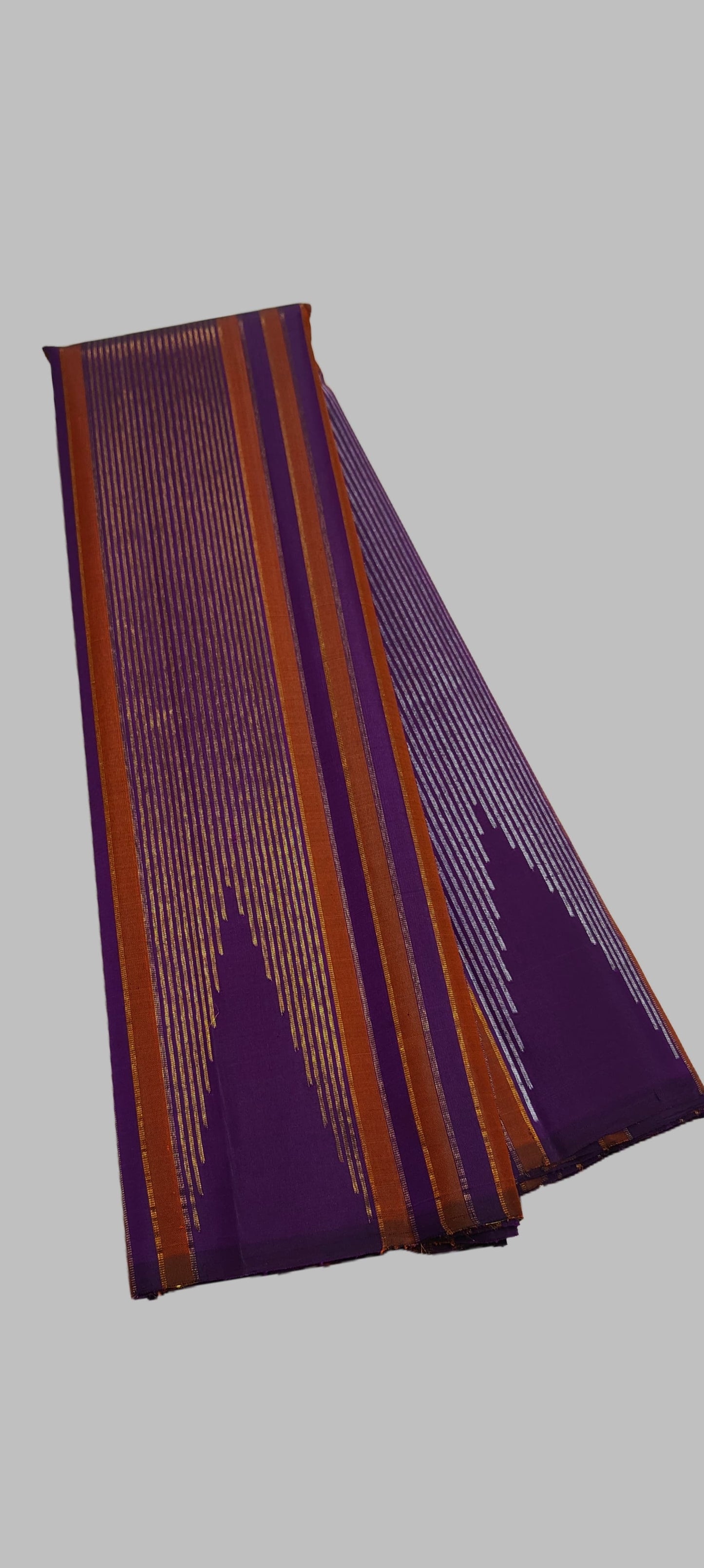 Kadambam Purple Handwoven Pure Silk Kanjeevaram Saree with antique gold zari in  Ettukol