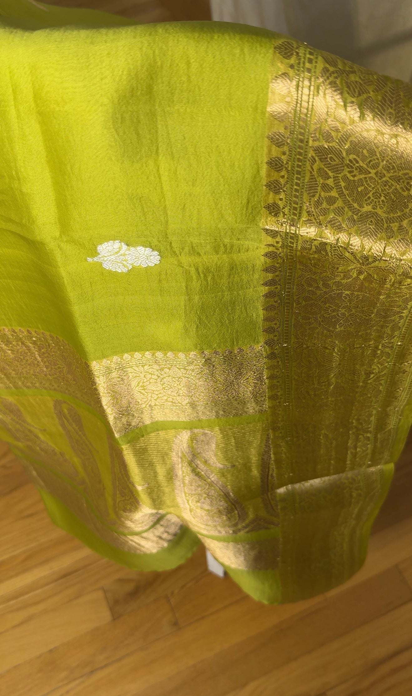 Chartreuse Glow – Pure Ektara Kora Banarasi Saree with Kadhua Sona-Roopa Bootas