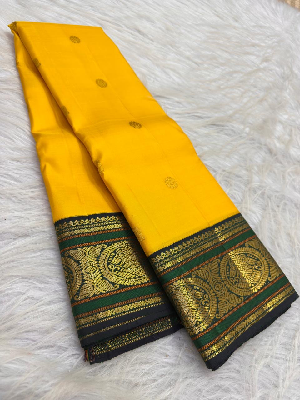 Kamalam zari butta on Turmeric Yellow Pure Silk Kanchipuram saree - Idam Living