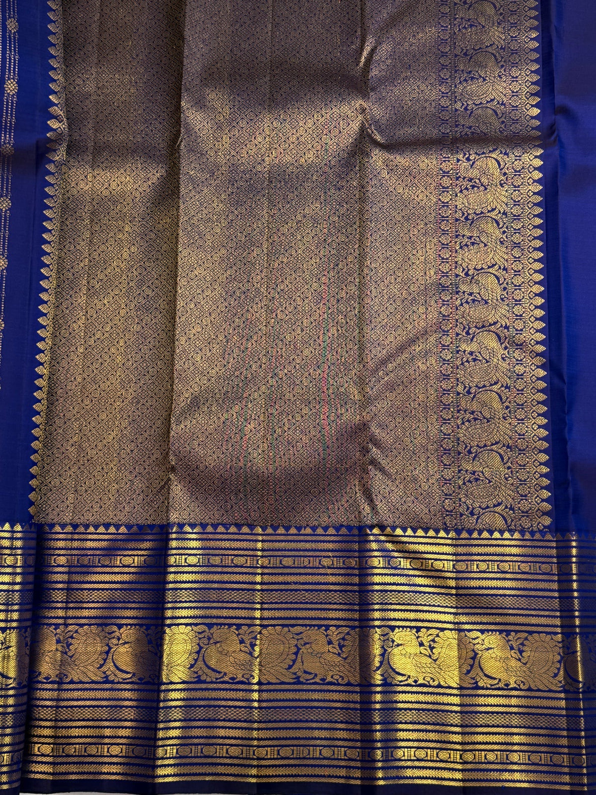 Neelam blue handwoven pure silk Kanchipuram Varisaipet saree with ornate gold zari border, photo 2 of 5