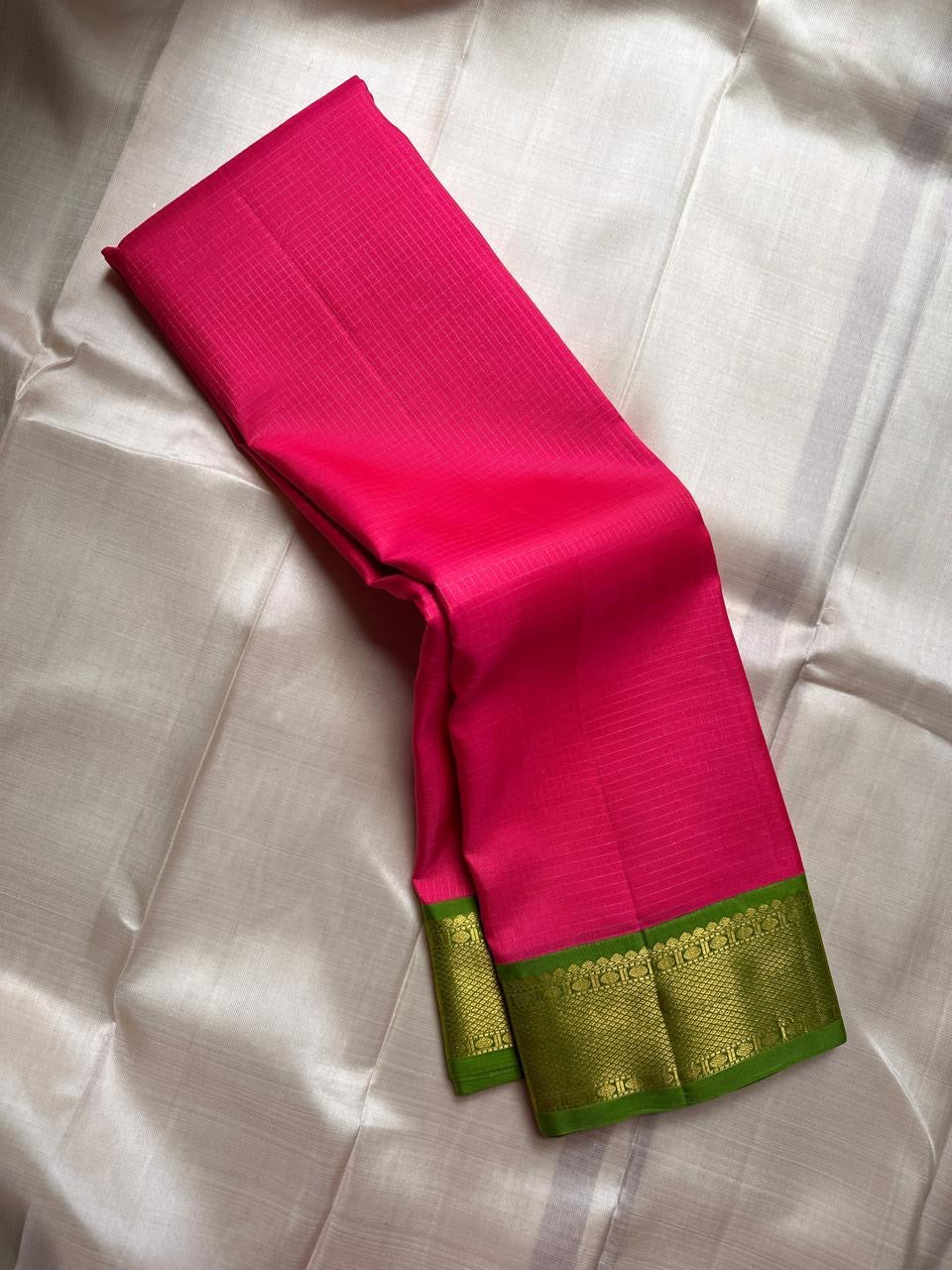 green border detail of rose ember Kanchipuram silk saree