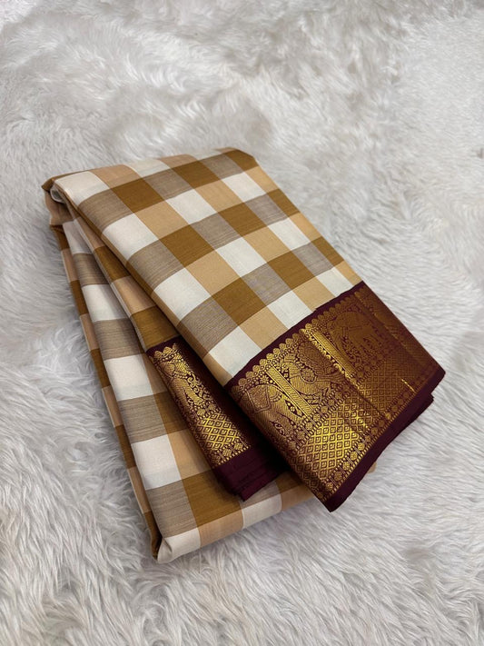 Pure Kanchipuram Silk Saree – Ivory Beige Paalum Pazhamum with Maroon Korvai Yaanai Border