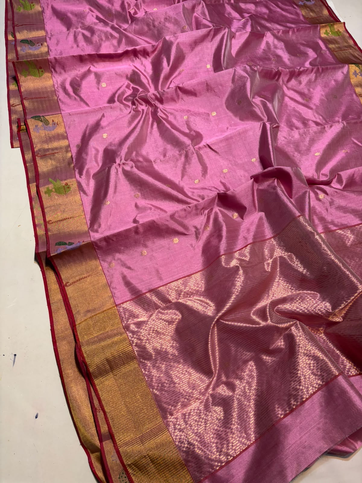 Rose Pink Gold Border Pattu Silk Chanderi saree, pallu closeup