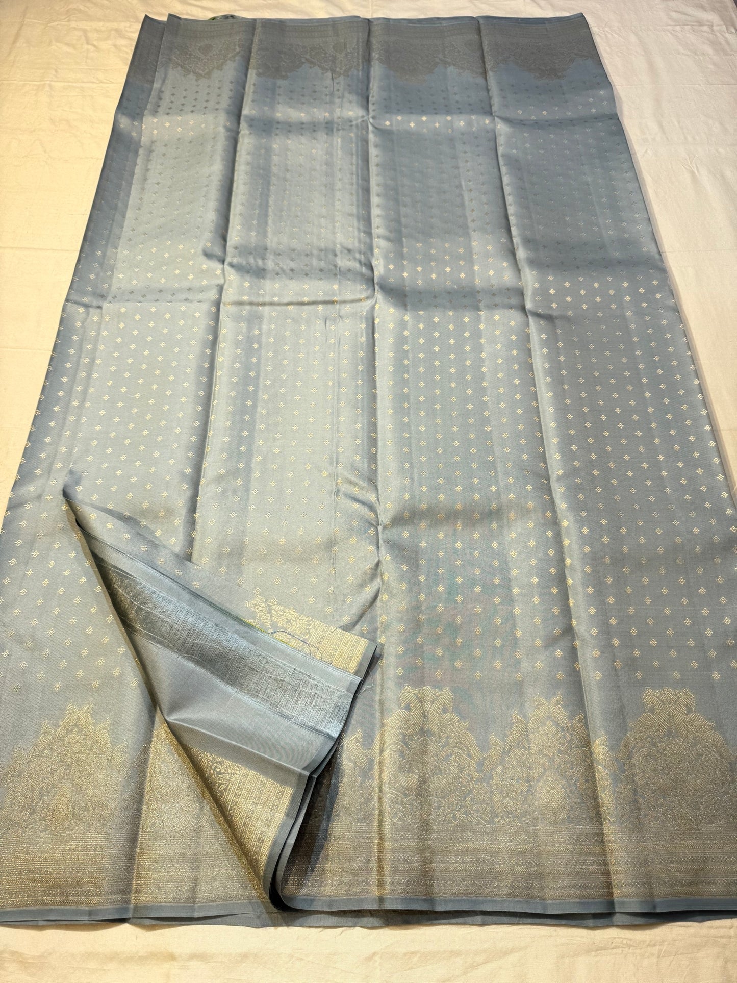 vs pallu detail of slate blue Kanchipuram silk saree