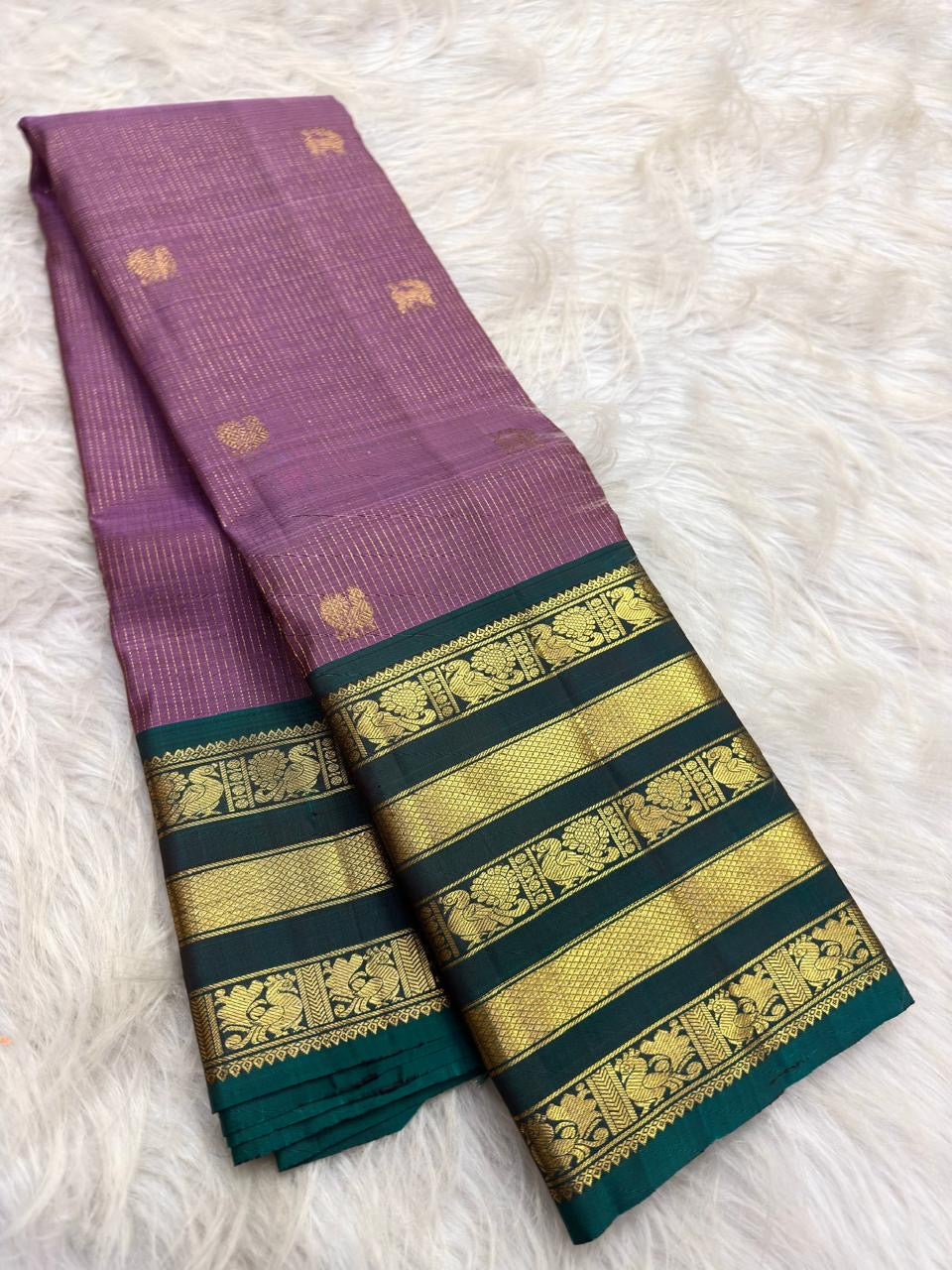 Kathiripoo lavender handwoven pure silk Kanjivaram saree with peacock green Varisaipet border and oosivaanam zari — Idam Living