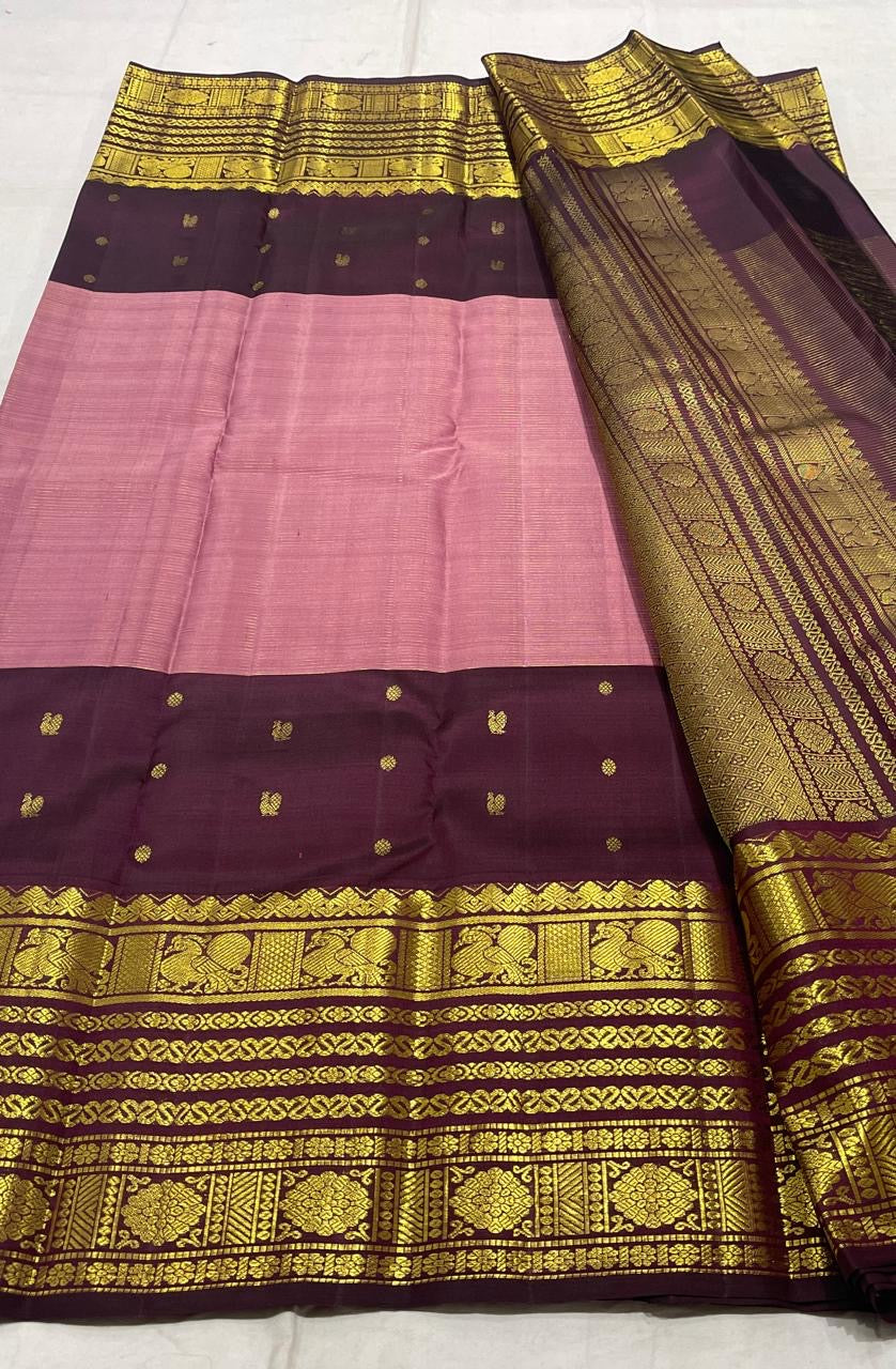 Dusty rose and aubergine handwoven pure silk Kanchipuram Korvai saree — detail of the saree border
