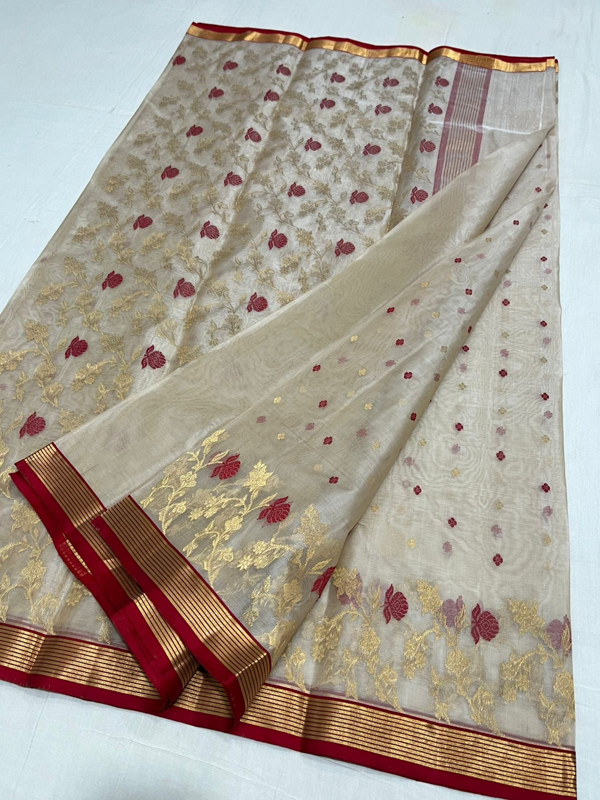Ivory Pink Floral Silver Border Pattu Silk Chanderi saree, draped view