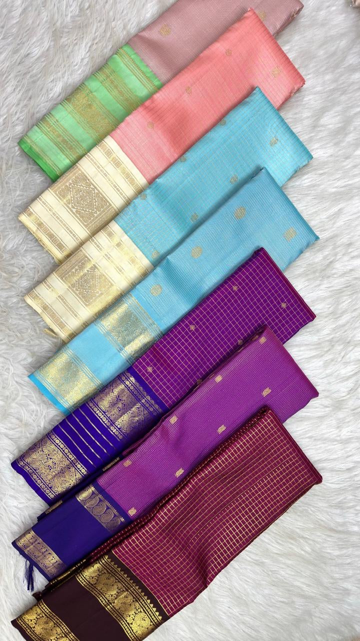 Handwoven pure silk Kanchipuram saree detail, Idam Living
