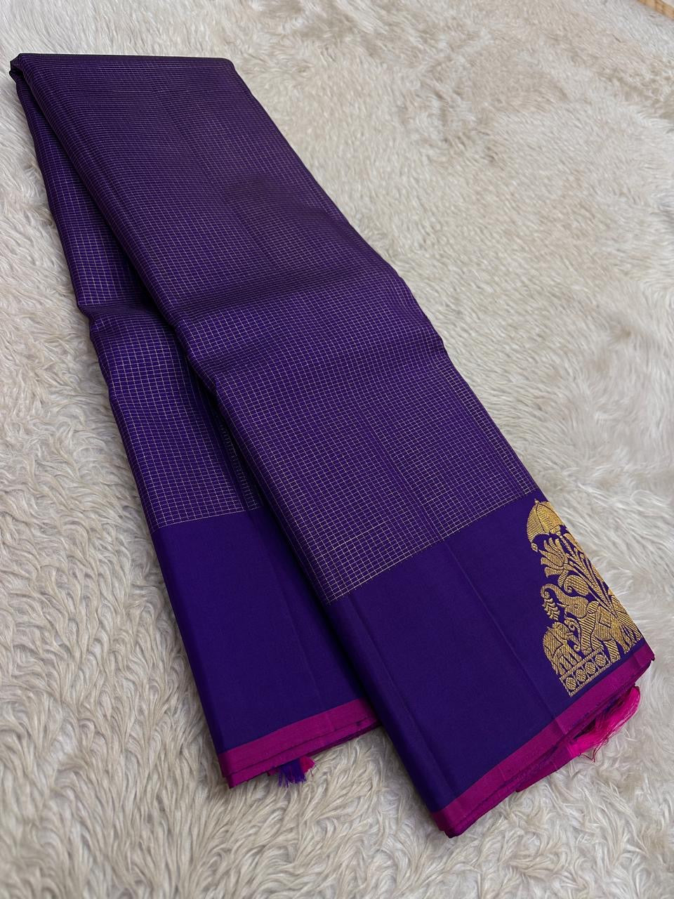 Royal oodha violet Kanchipuram Zari Kattam silk saree with twin Ambari Yaanai border