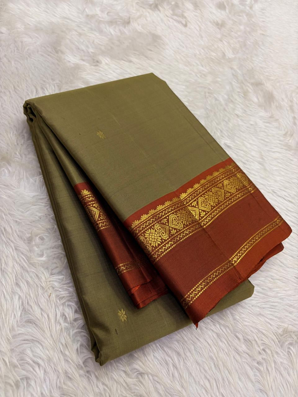 Champagne Gold and Rust Orange Handwoven Pure Silk Kanjivaram Saree with Korvai Border