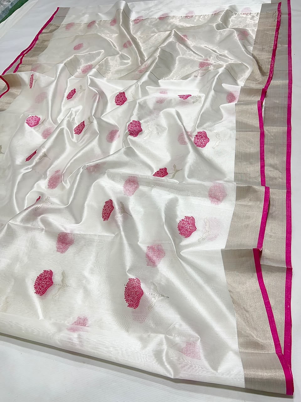 Cream Silver Katan Silk Chanderi handloom saree — fabric texture