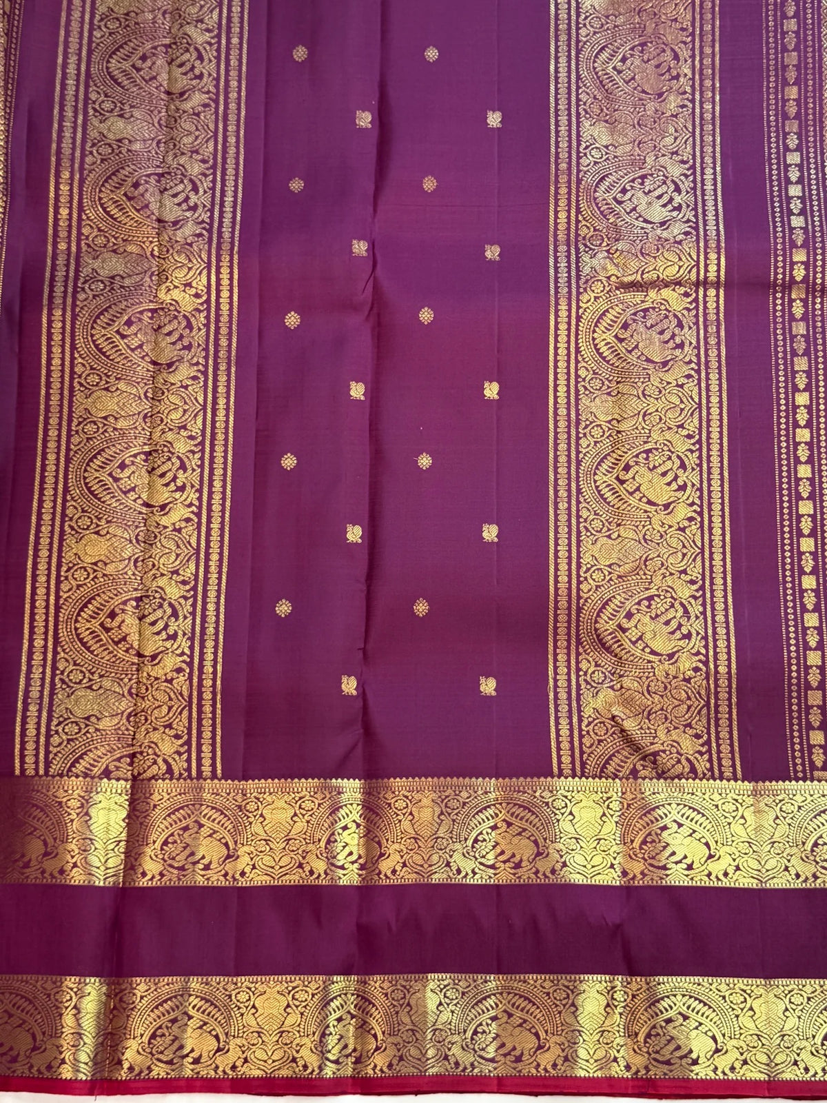 Antique-gold zari border detail on a Jamun Rettapet Kanchipuram silk saree, Idam Living (photo 3 of 5)