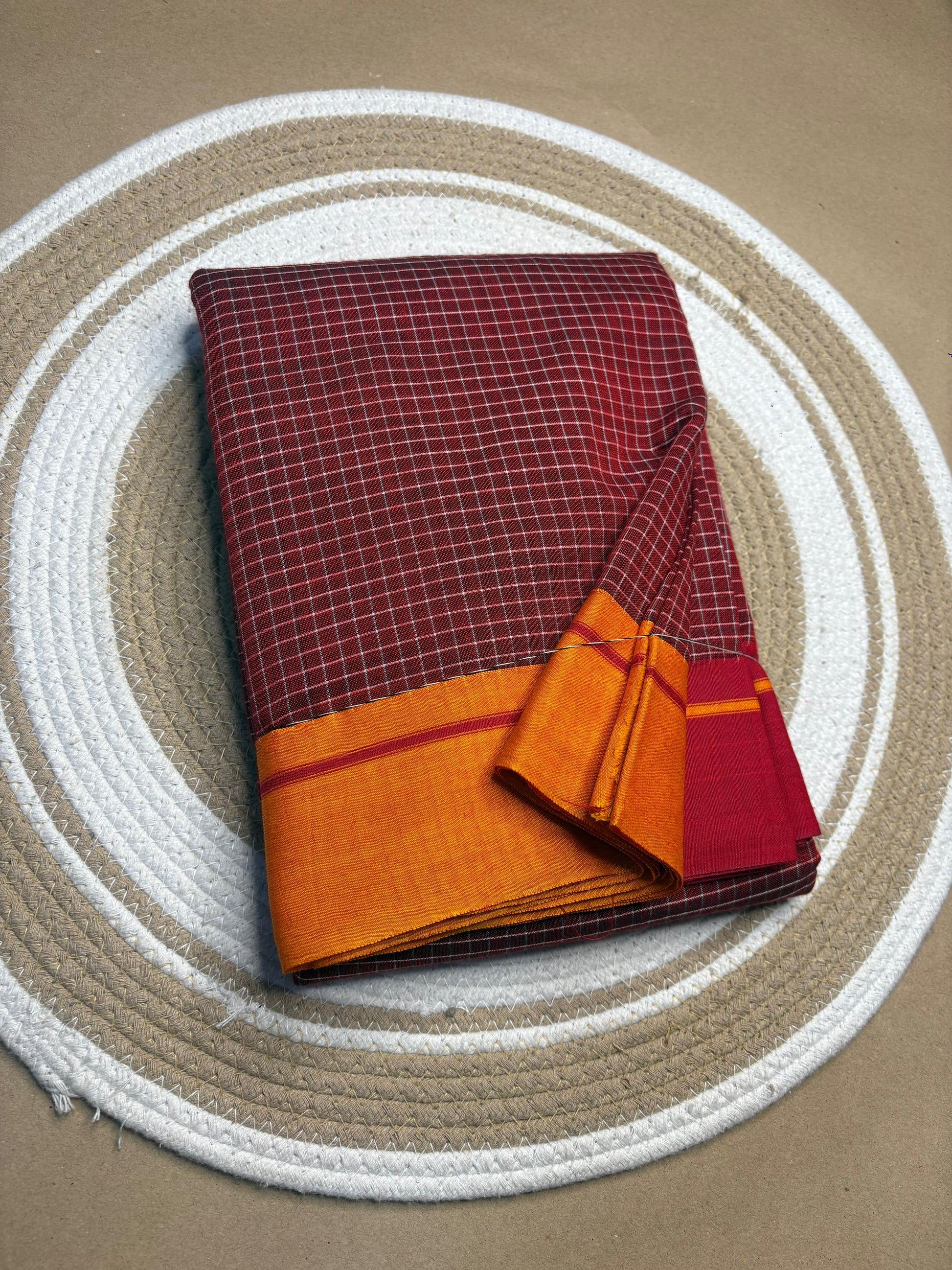 Double border detail of Karnataka cotton Patteda Anchu saree — Idam Living