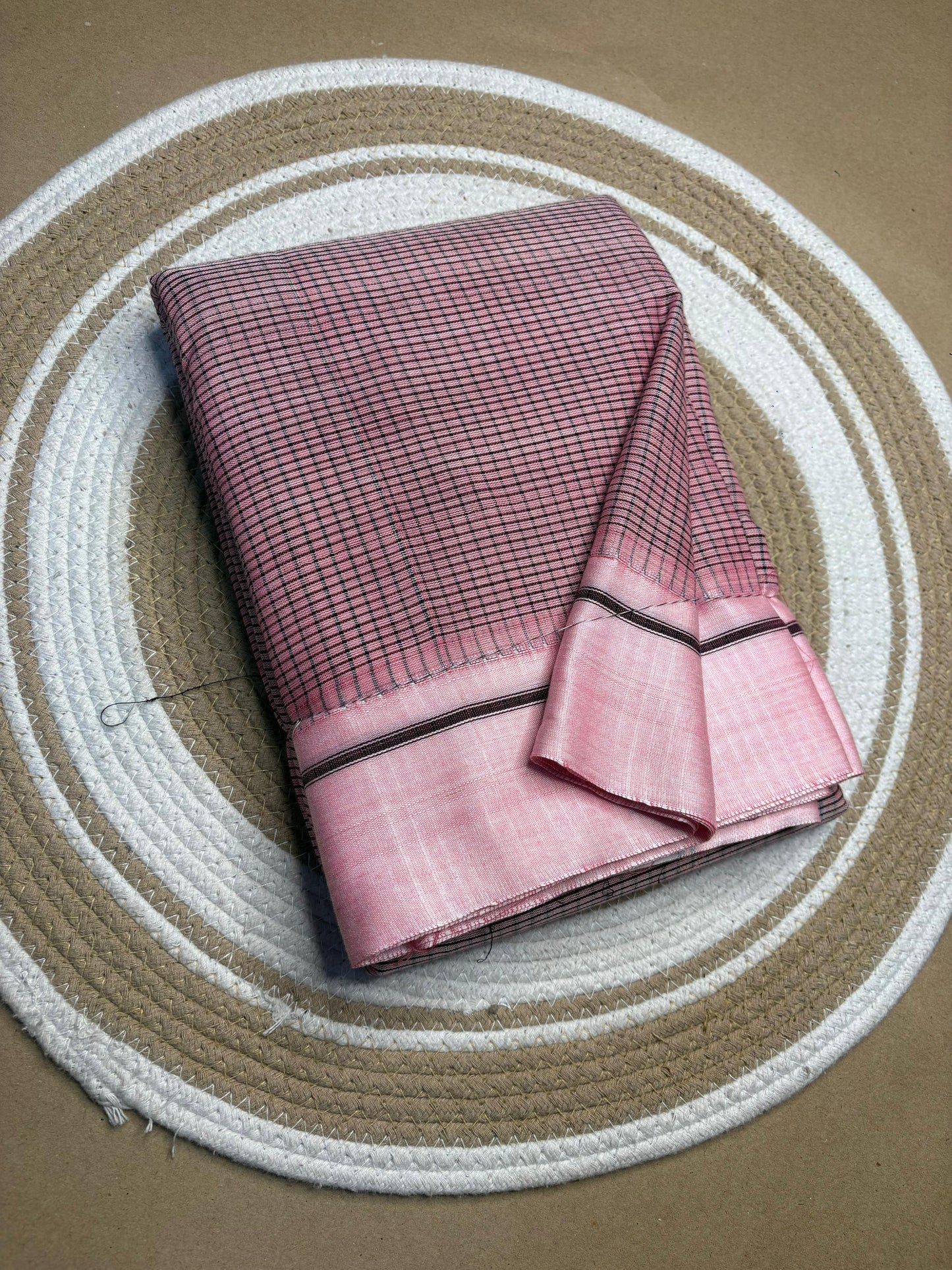 Karnataka handloom Patteda Anchu saree showing contrasting border detail — Idam Living