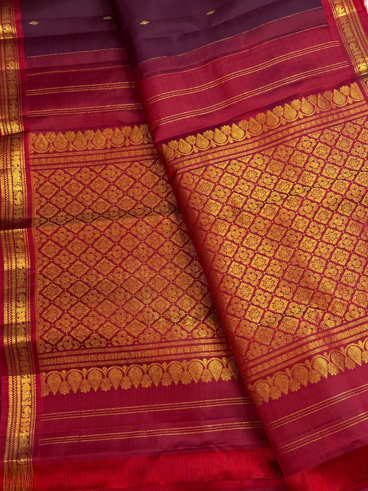 Kathiripoo Plum saree with mayil pet zari border, border detail