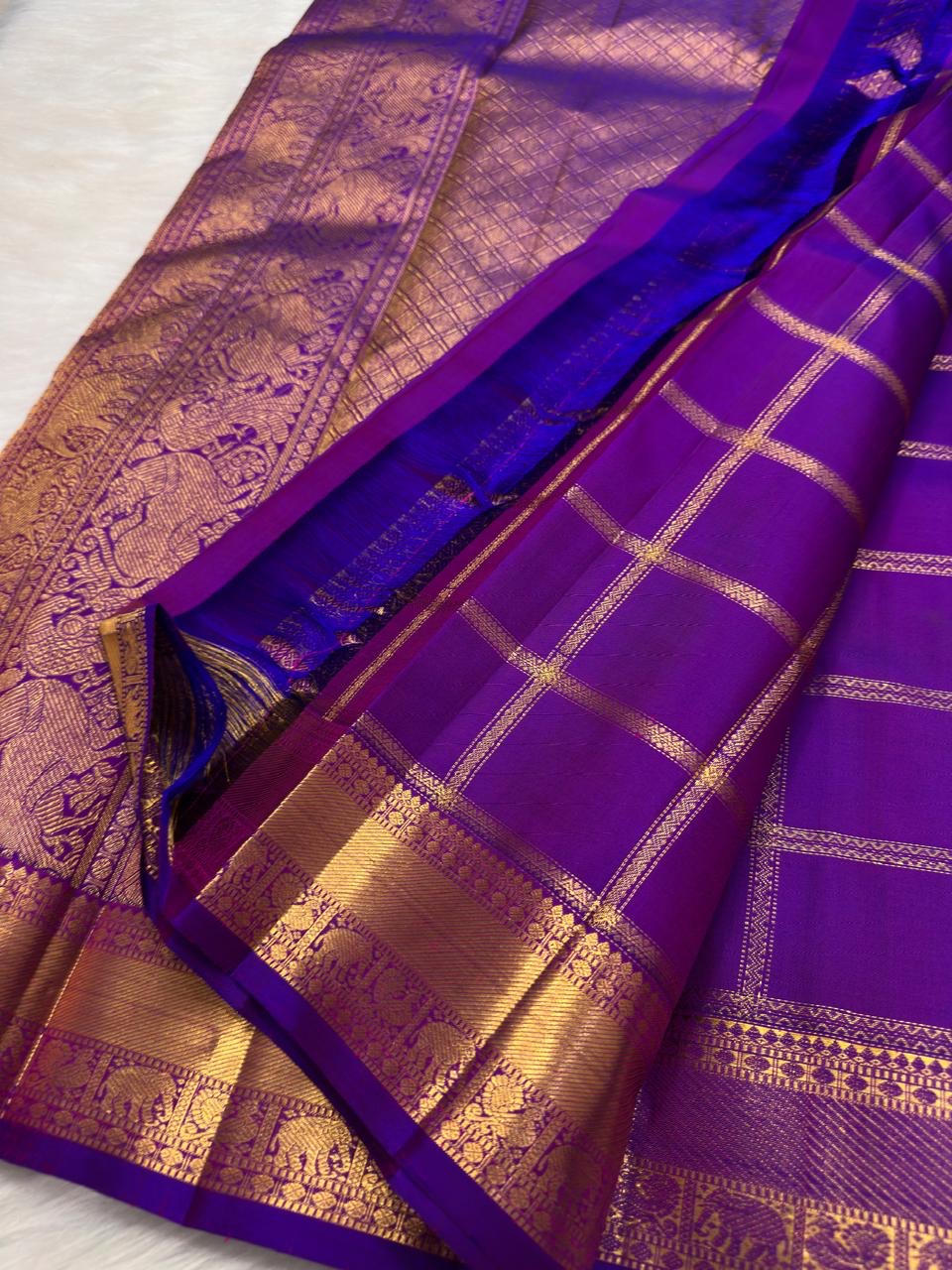 Kathiripoo Violet Kanchipuram Zari Kattam with Chakram and Annam motifs.