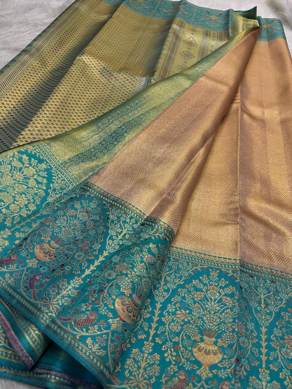 Kili kalasam floral meenakari kanchipuram saree (detail 2) – Idam Living Pure Silk Kanchipuram saree