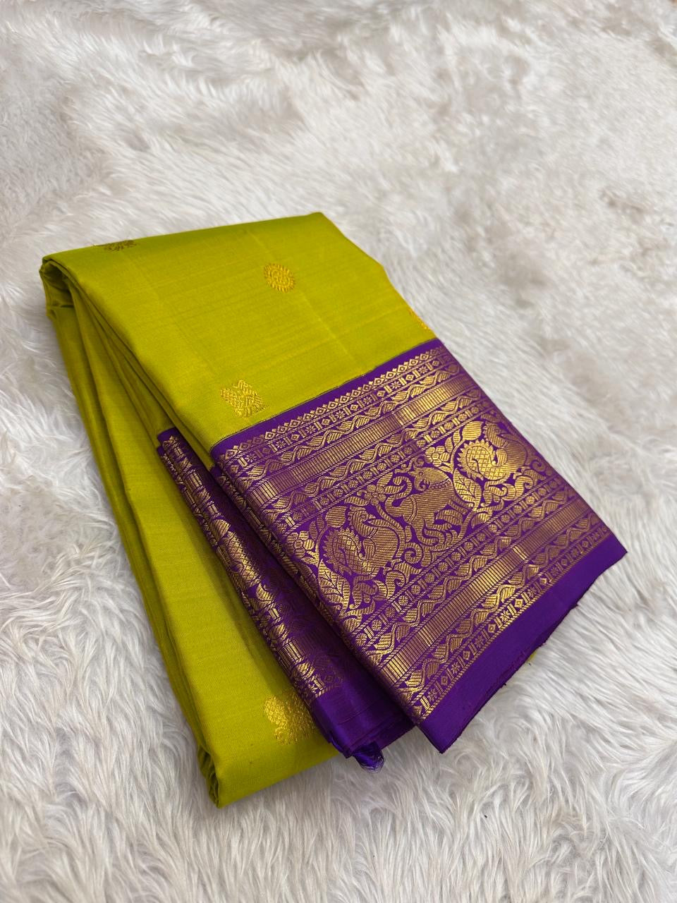 Kili Pachai Green Pure Silk Kanchipuram Korvai saree