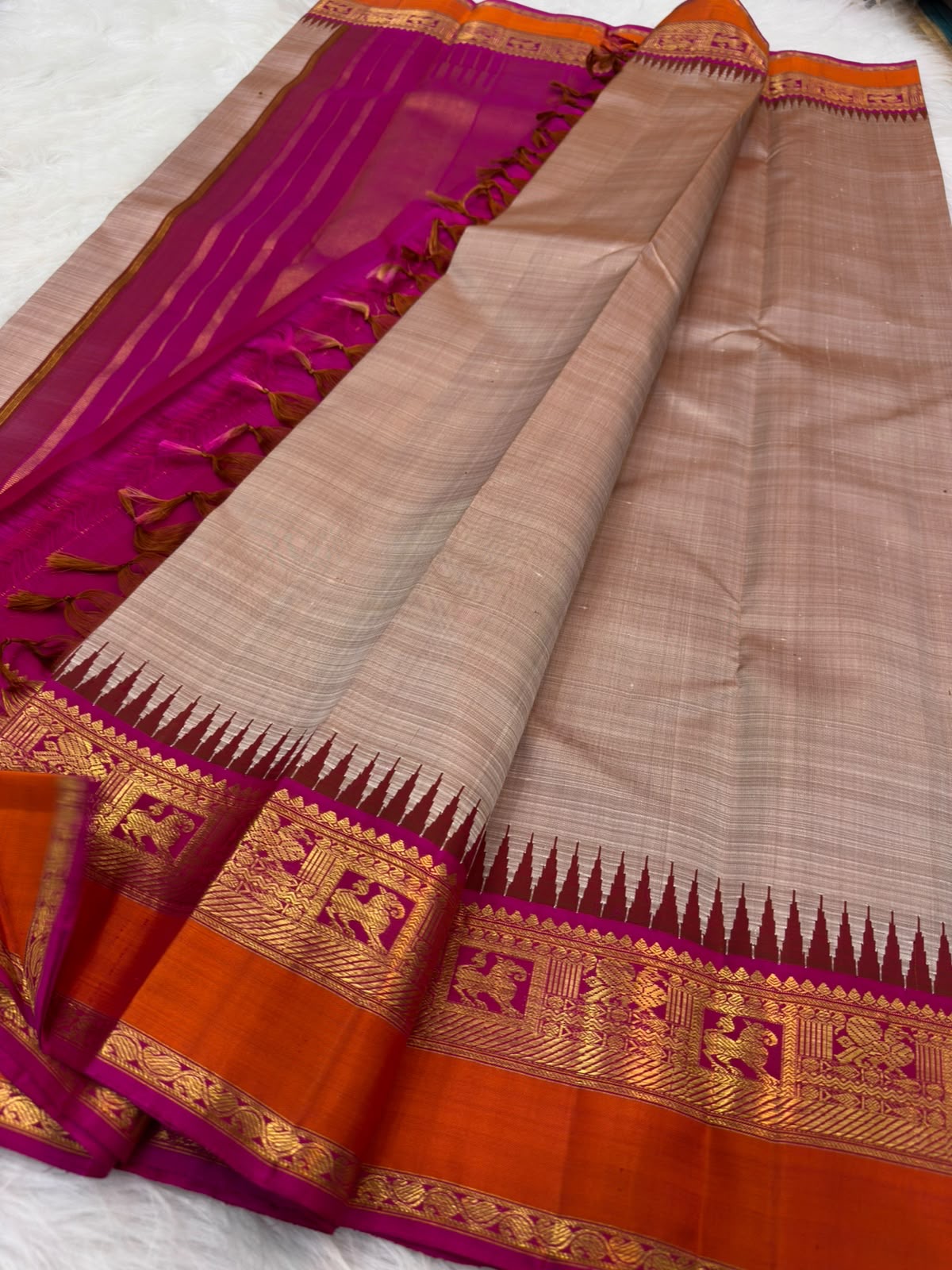 Warm Beige Kanchipuram Korvai silk saree pleats detail