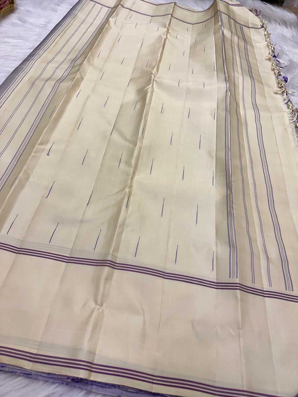 Kathiripoo lavender pure silk Kancheepuram saree, folded view — Idam Living