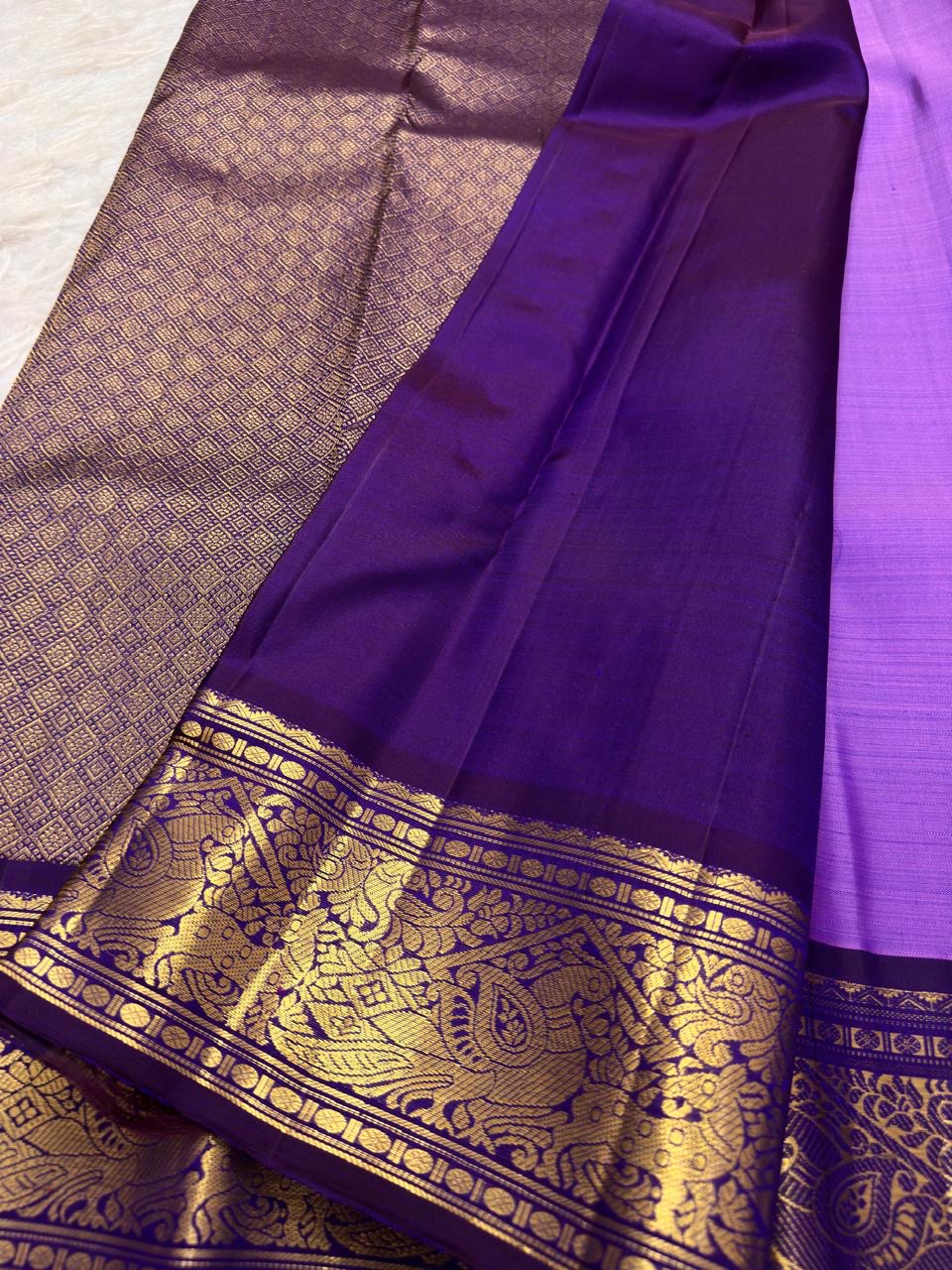 Lavender and deep-violet classic Kanchipuram silk colour combination