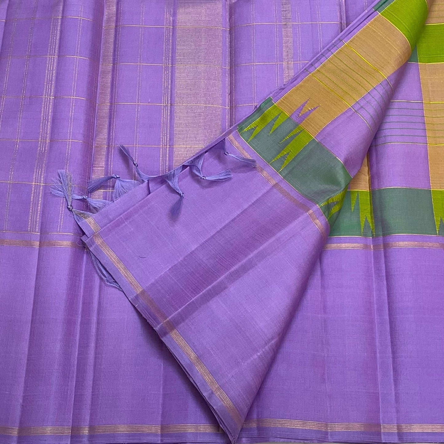 Lavender and Olive Green Handwoven Pure Silk Kanjeevaram Saree with Paalum Pazhamum Checks and Thazampoo Reku Border