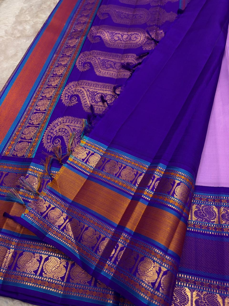 Lavender pure silk Kanjivaram saree body with peacock buttas, body view