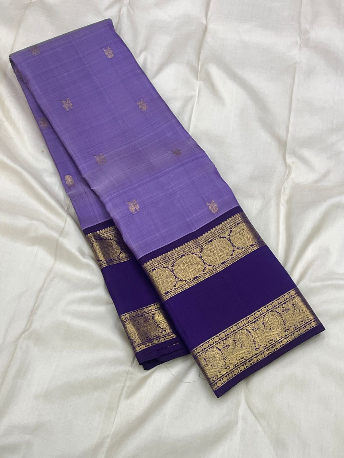 Lavender Violet Handwoven Pure Silk Kancheepuram Rettapet Saree with Deep Royal Purple Gap Border and Gold Zari Buttas