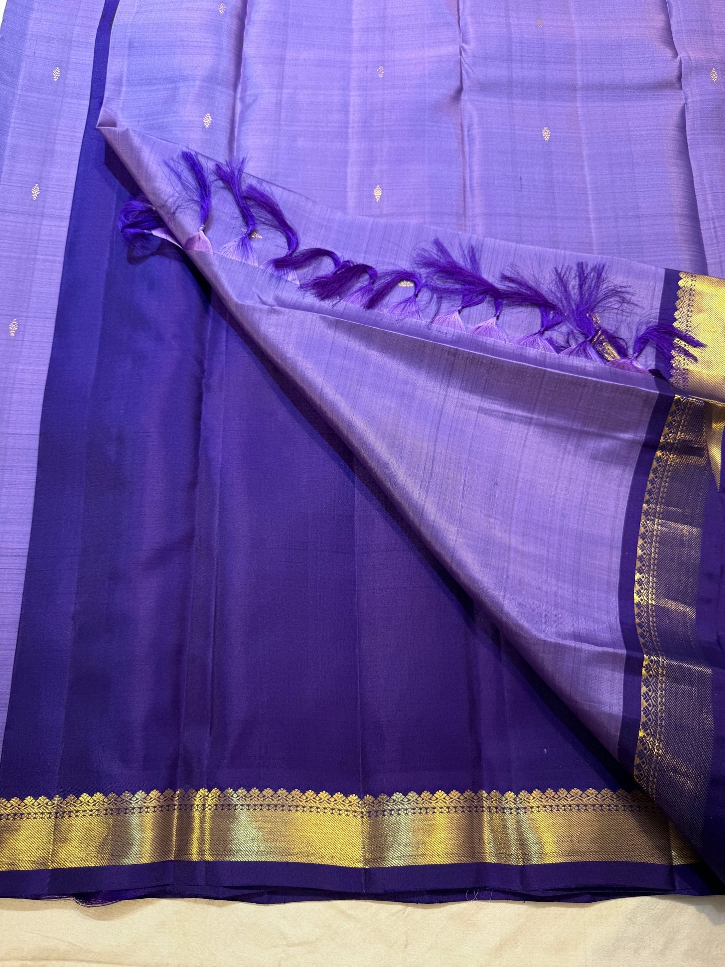 Lavender Violet Handwoven Pure Silk Kanchipuram Korvai Saree with Petite Zari Border