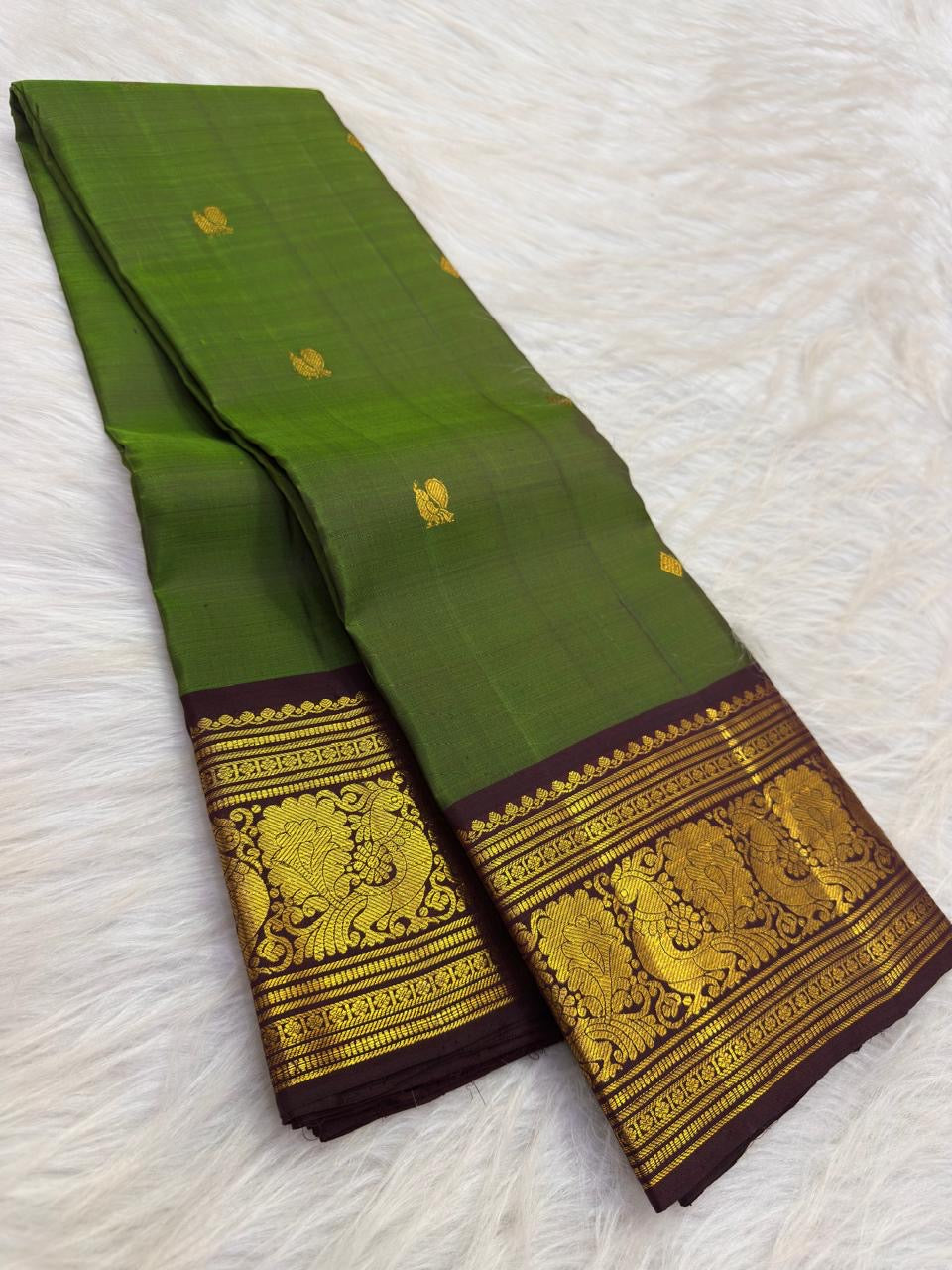 Leaf Green Handwoven Pure Silk Kanjipuram Saree with Deep Maroon Korvai Zari Border