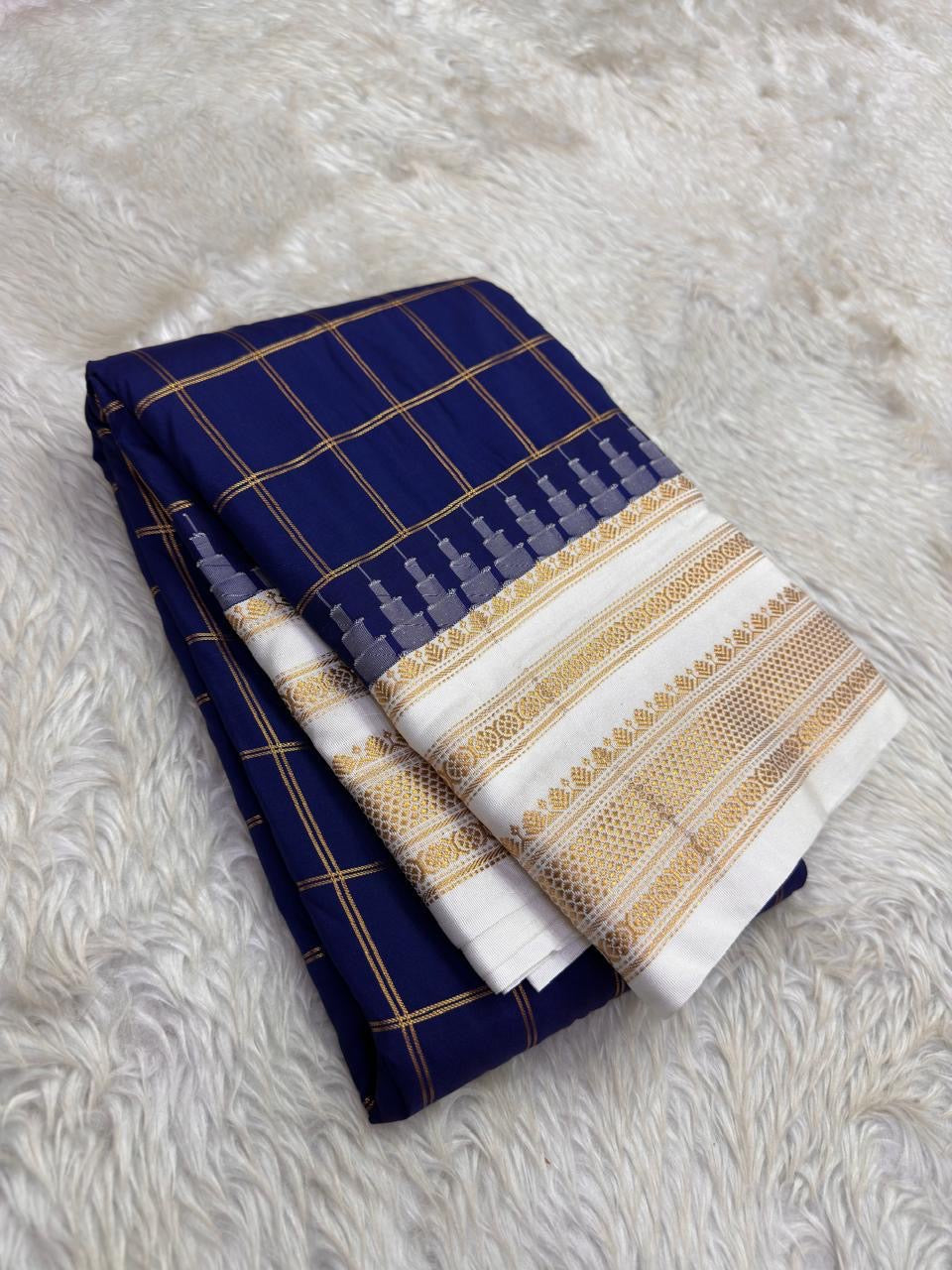 Silk Mark lightweight Arani silk saree with graceful silk movement