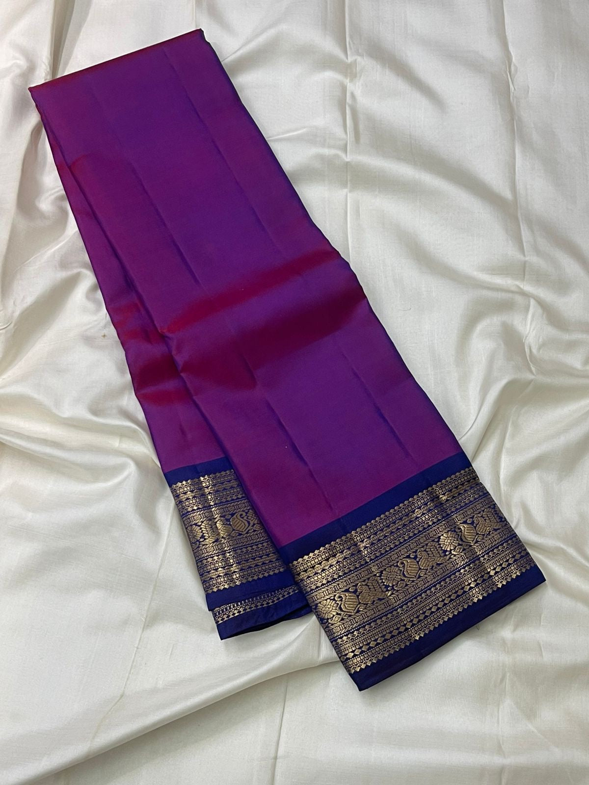 Lightweight fuchsia Kanjeevaram silk saree with royal blue border and gold zari — Idam Living
