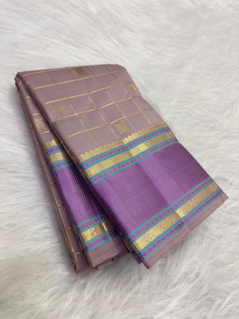 Gold zari kattam checks on dusty-lilac pure silk Kanjivaram saree