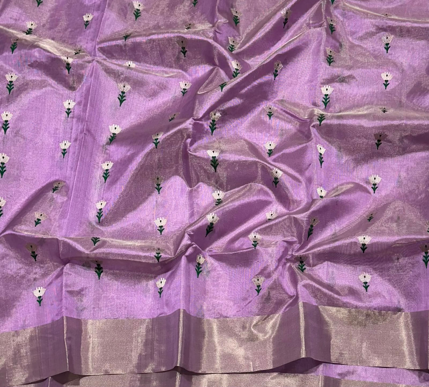 Lilac Pattu Silk Chanderi saree, silver-gold tissue border detail