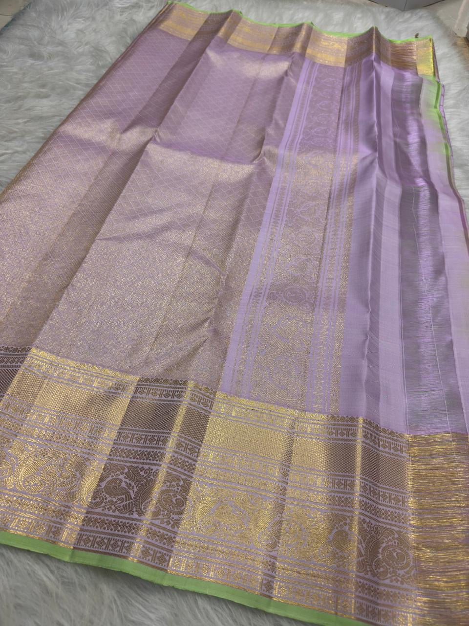 Lilac Pure Silk Kanjivaram saree with green contrast