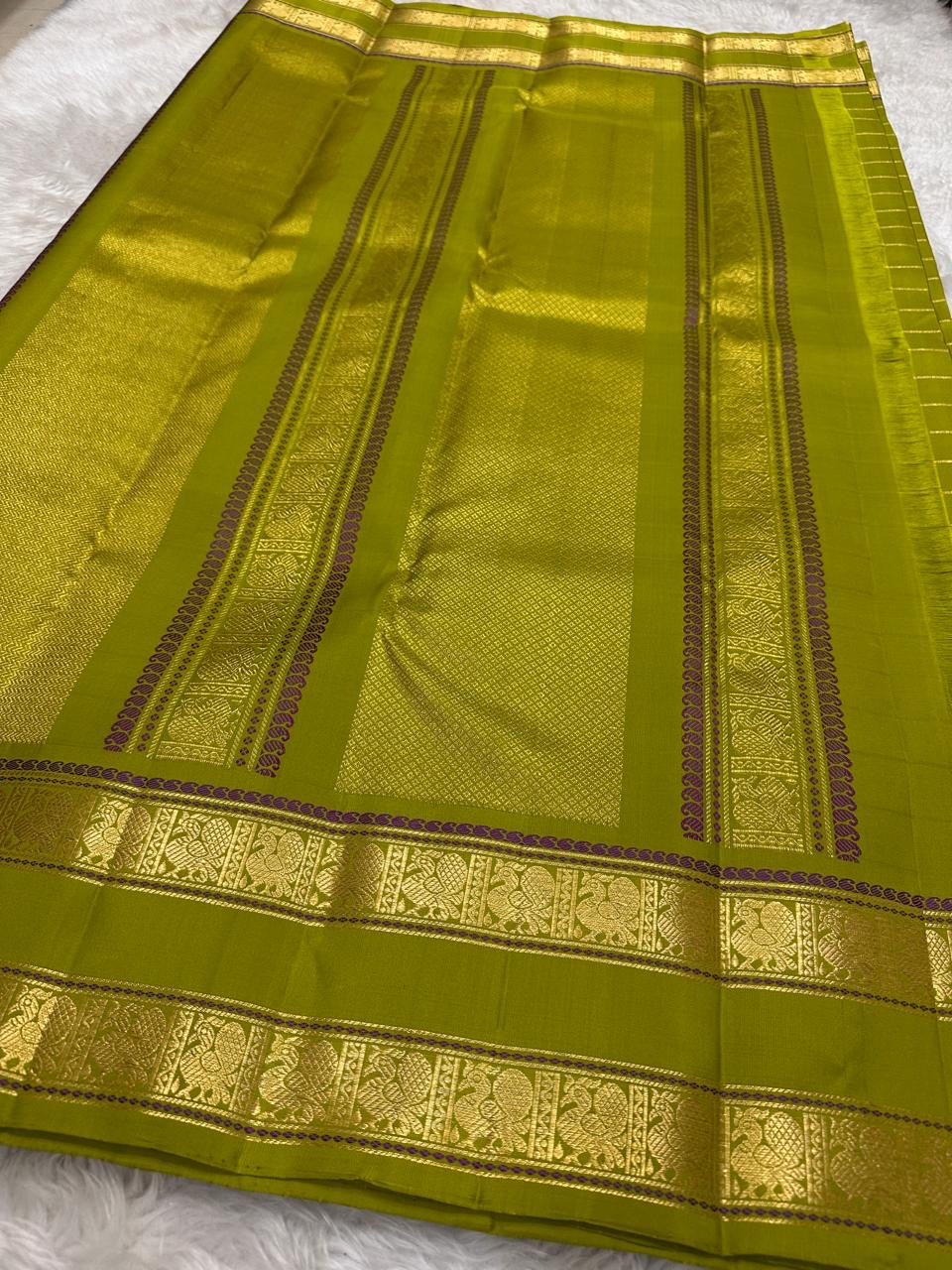 Rettapet gold zari pallu on lime green Kancheepuram pure silk saree — Idam Living