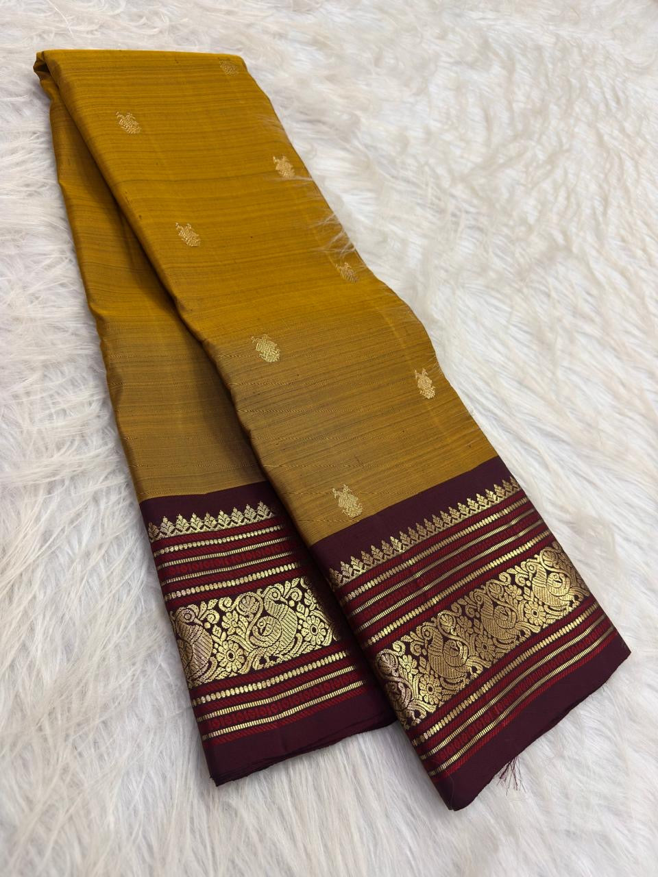 Harvest Gold Handwoven Pure Silk Kanchipuram Butta Saree with Maroon Border – view 2