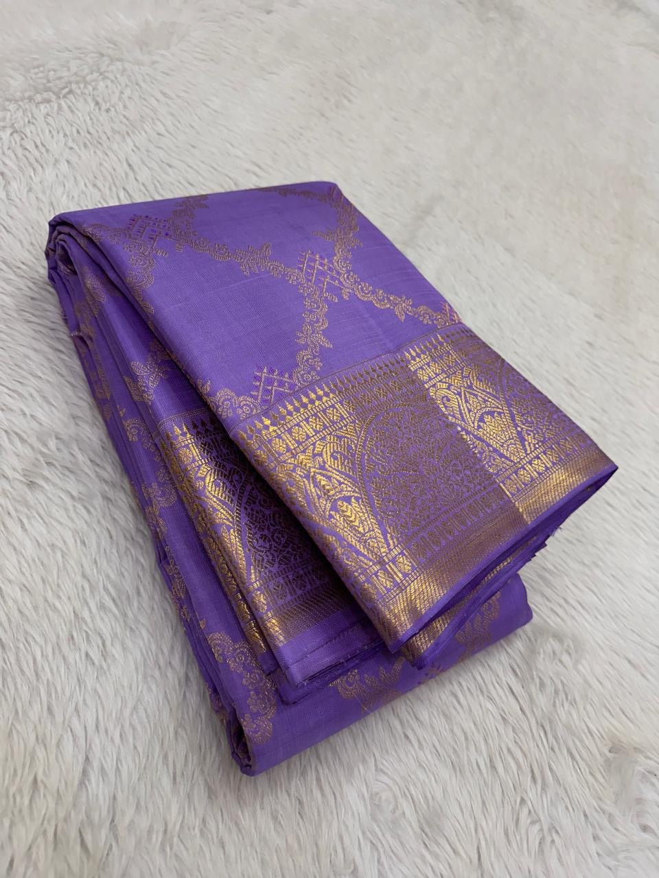Kathiripoo Purple Floral Trellis pure silk Kanchipuram saree, border zari, showing soft flower-purple, lilac and lavender with warm golden zari