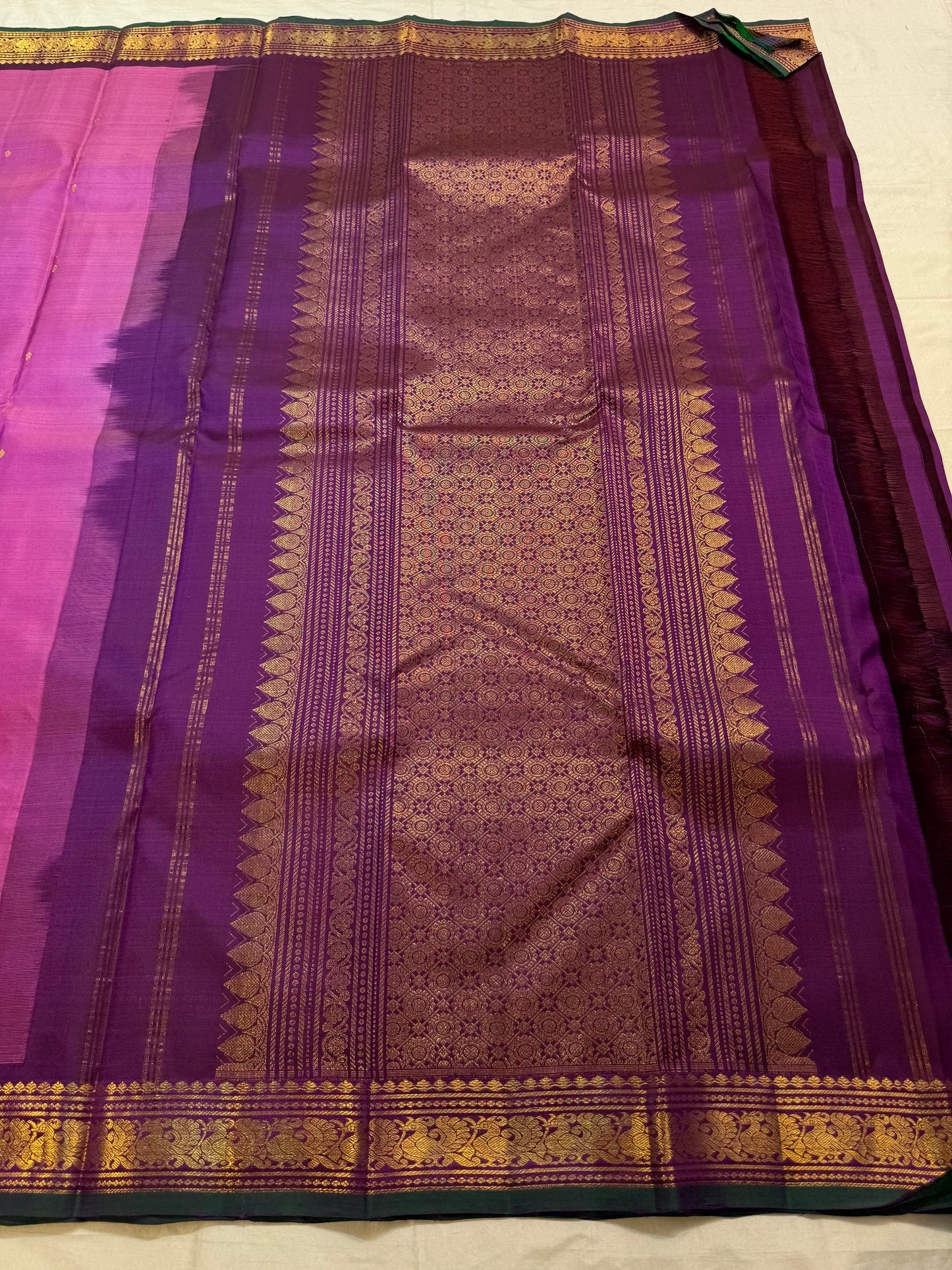 Full magenta Kanchi Pattu Korvai saree folded view